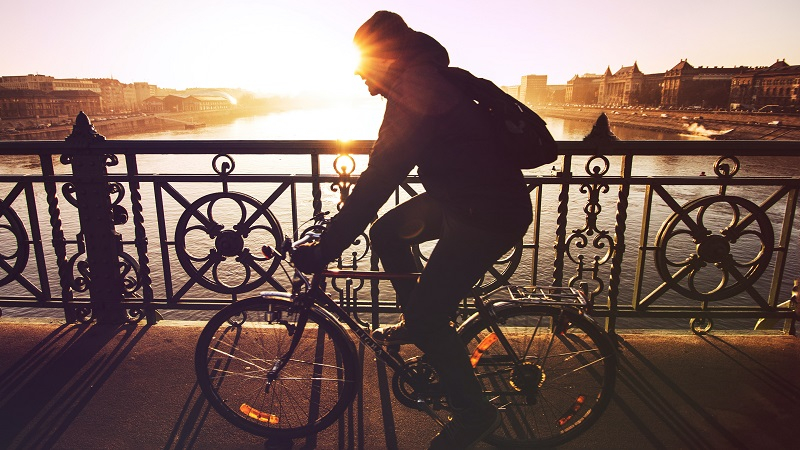 Hely, mobiliteitsaanbieder, e-bike hub, e-bike, ASML, deelvervoer, deelvervoer Hely, gezondheid