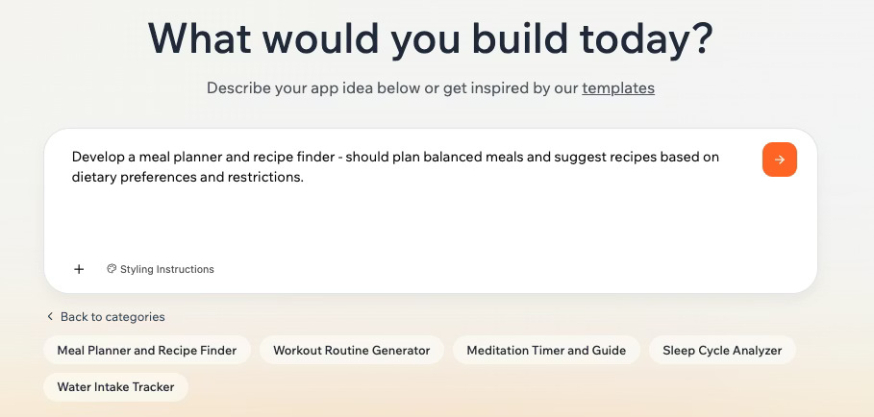 Afbeelding: Startscherm van Base44 met promptveld “What would you build today?” en voorbeeldideeën