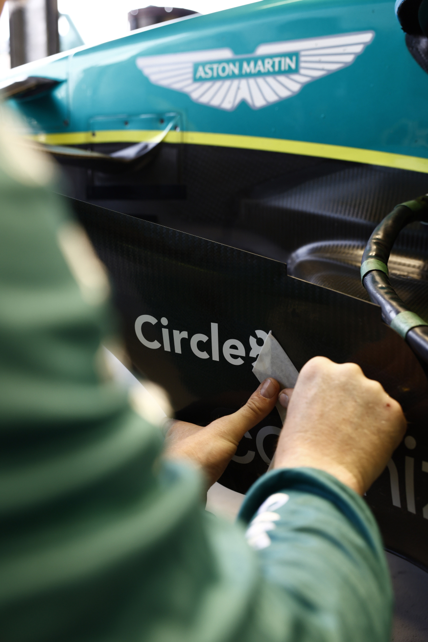 F1