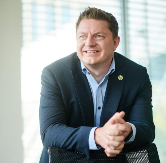 Slimme security: endpoint security als basis bij HP Afbeelding: Koen Van Beneden, vicepresident en managing director van HP Benelux in beeld, geinterviewde over endpoint security bij HP