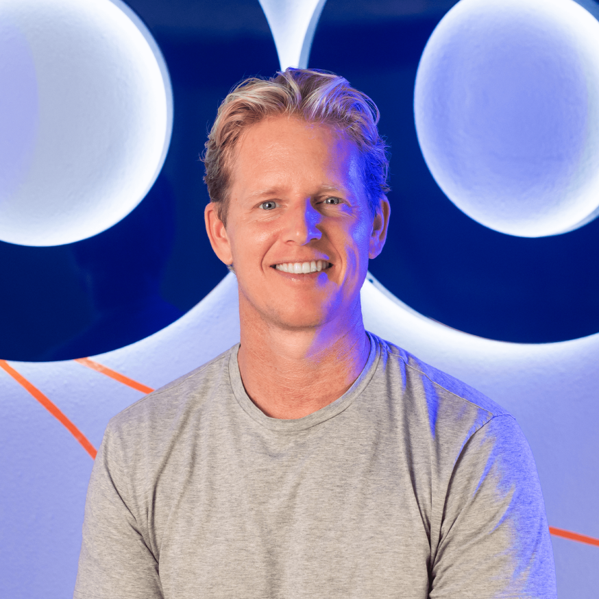 Afbeelding; medeoprichter Jöran Prinssen van iBood in beeld