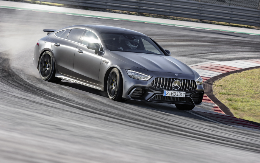 Presto! De V8-versies van de Mercedes-AMG GT 4-Door Coupé Presto! De V8-versies van de Mercedes-AMG GT 4-Door Coupé