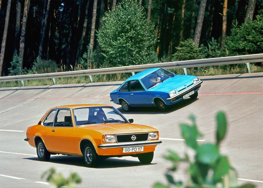 Opel viert 50 jaar Ascona B en Manta B – publieksfavorieten uit de jaren zeventig