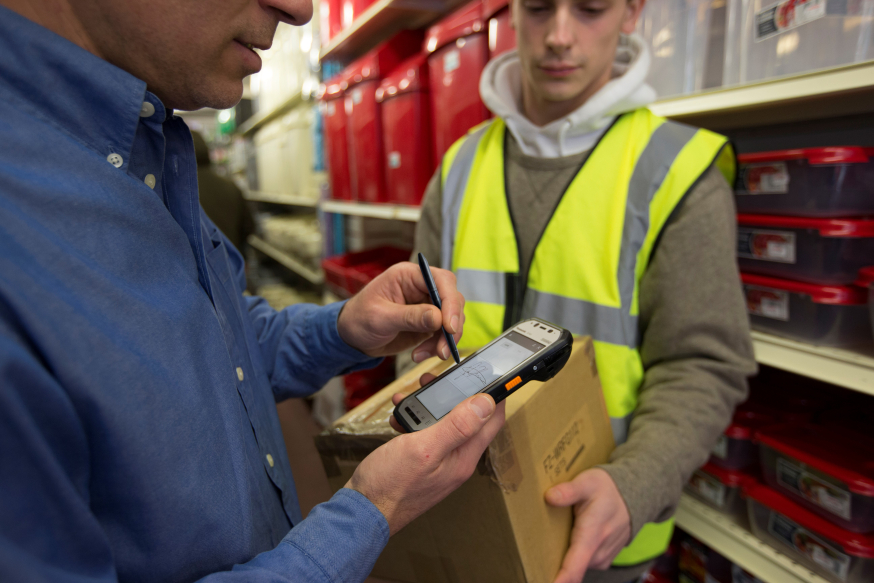 retailhandel Panasonic toughbook helpt retailhandel