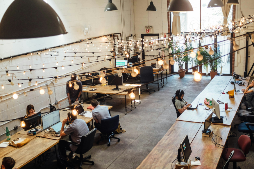 Kies een shared office, café of eigen ruimte Een shared office