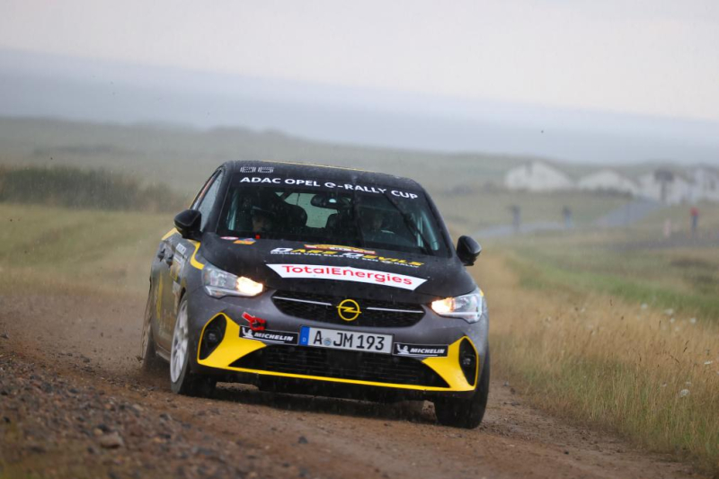 Timo van der Marel snelt naar podium in tweede ronde Opel e-Rally Cup