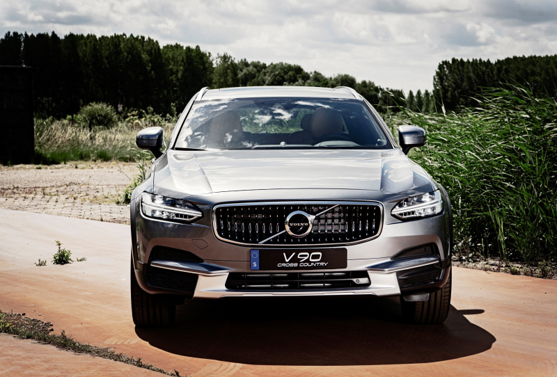 Volvo viert jubileum met 90th Anniversary Editions 