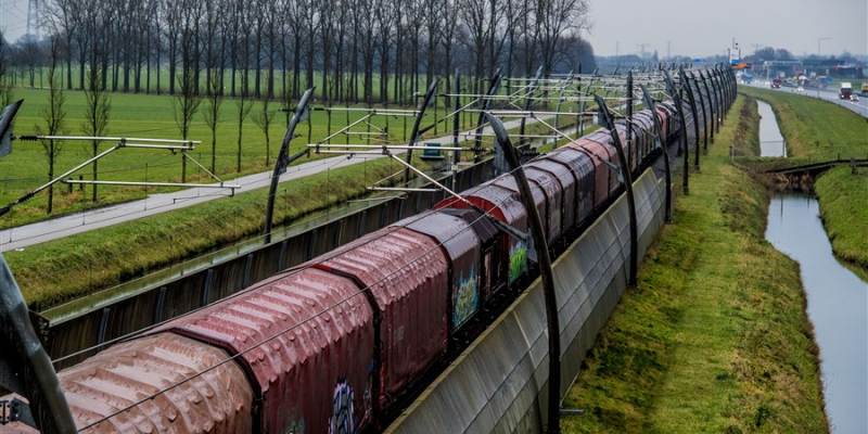 Niet eerder zoveel goederen over het spoor als in 2022