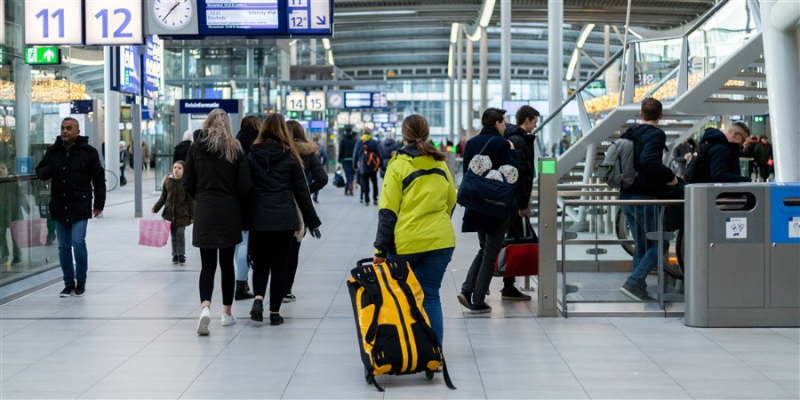 Consumptie huishoudens krimpt iets in oktober