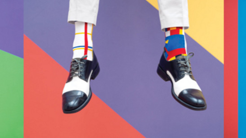 100 jaar de stijl: vier het met stijlvolle sokken van deze startup