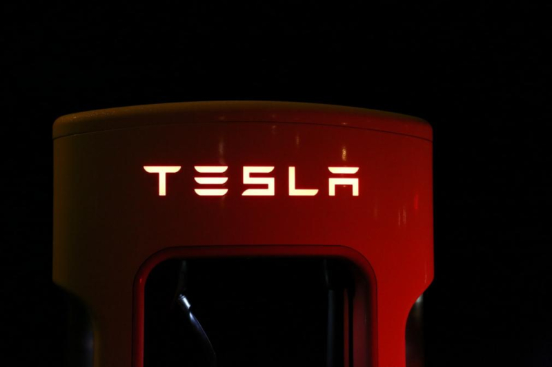 Tesla beëindigt commissie voor nieuwe klant