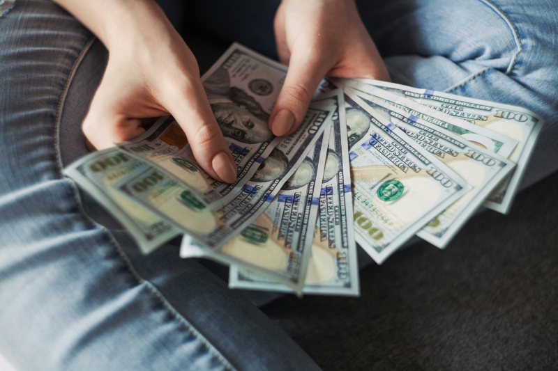 Werkgever deelt bonus van 10 miljoen dollar uit: het resultaat is verbazingwekkend 