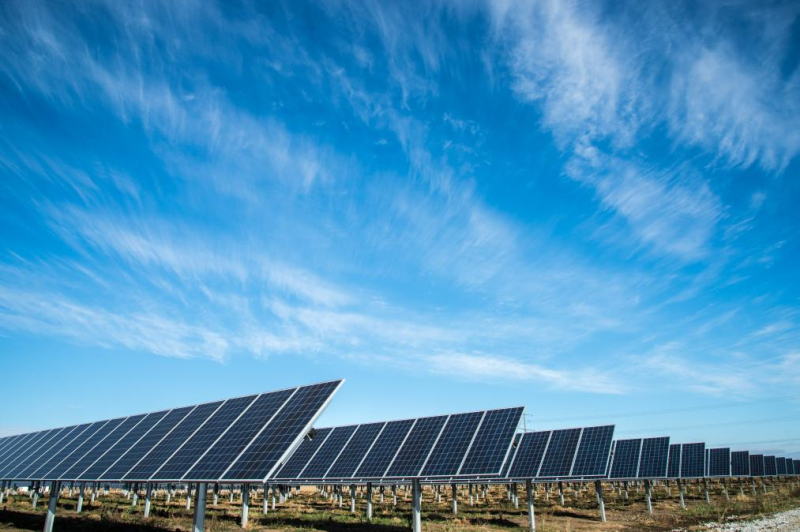 Kleine bedrijven krijgen vanaf volgend jaar eenvoudiger zonnepanelen 