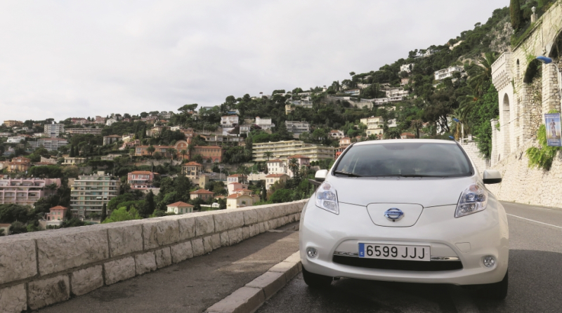 Nissan introduceert vernieuwde LEAF