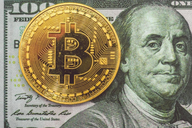 Wisselende bitcoin koers: wel of niet investeren eind 2020?