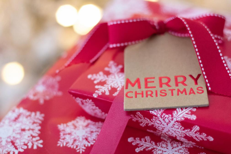 Werknemers zien liever kerstpakketten vol eten dan cadeaubon