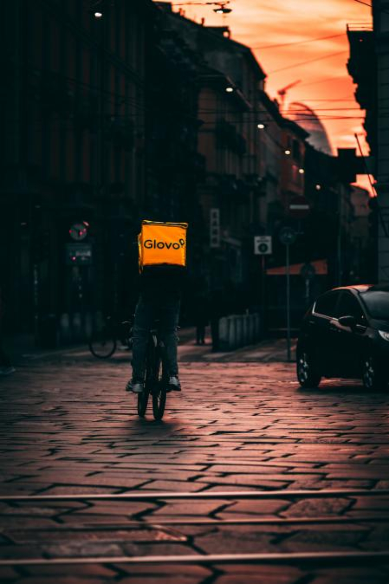Glovo de baanbrekende multi-categorie bezorgapp en een van 's werelds toonaangevende bezorgplatforms krijgt hulp