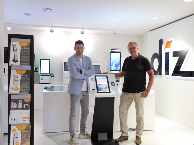 Reflex Online introduceert nieuwe aanmeldzuilen met DIZ