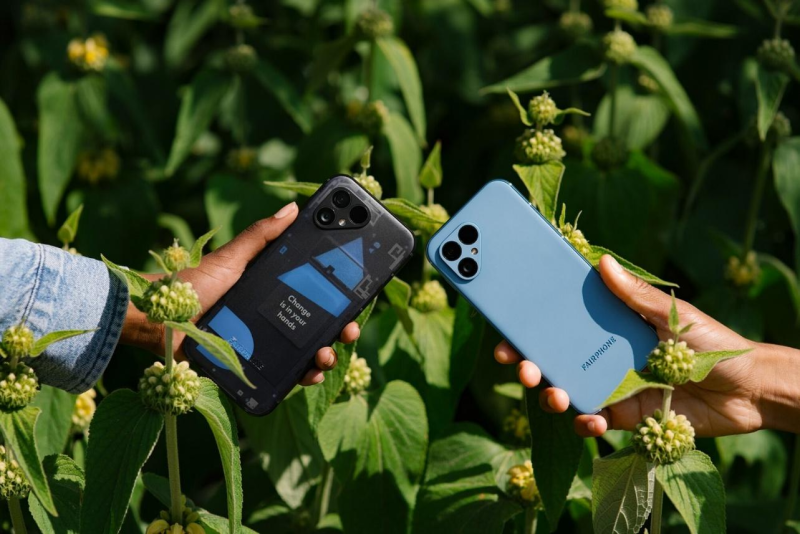 Fairphone halveert CO₂-uitstoot sinds 2022 en zet nieuwe wereldwijde standaard voor duurzame elektronica