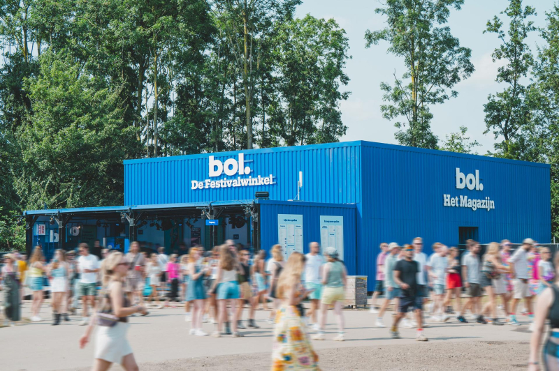 Festivalwinkel bol keert terug op Lowlands 2025