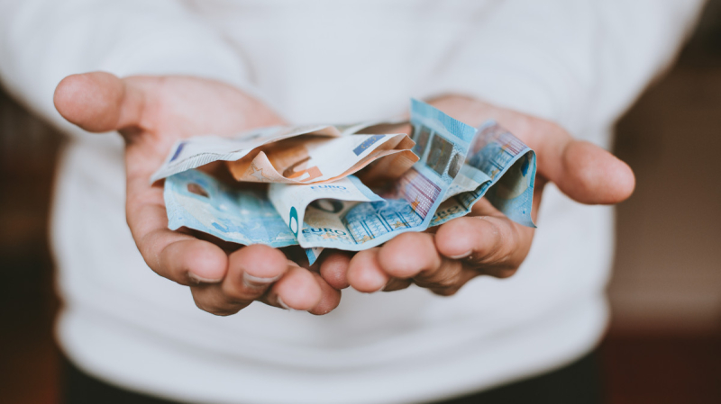 Geld lenen van familie of vrienden? Een paar tips