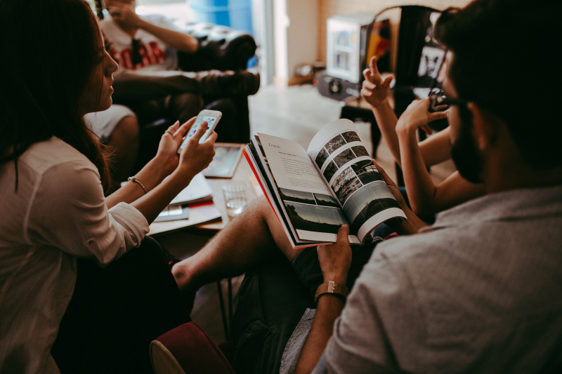 Laaggeletterde ouders kunnen oefenen met De Schoolapp – Het Spel  