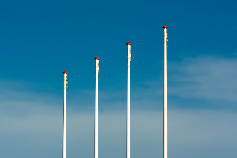 Vlaggenstok kiezen: aluminium is vaak slimmer dan hout