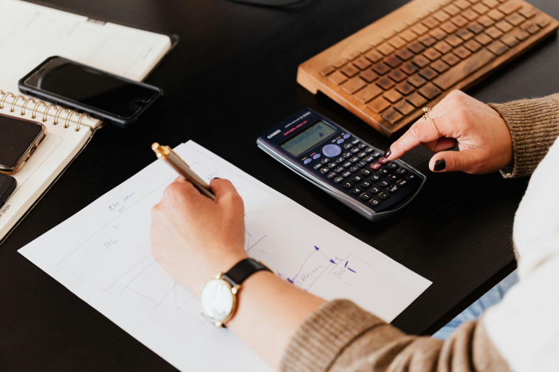 Startups en financiën: hoe zorg je voor een solide boekhouding vanaf dag één?