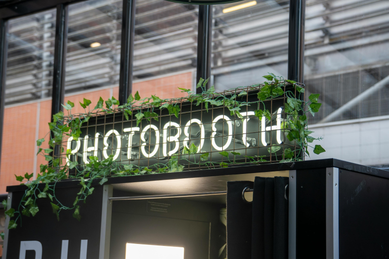 Waarom een photobooth een slimme investering is voor zakelijke events