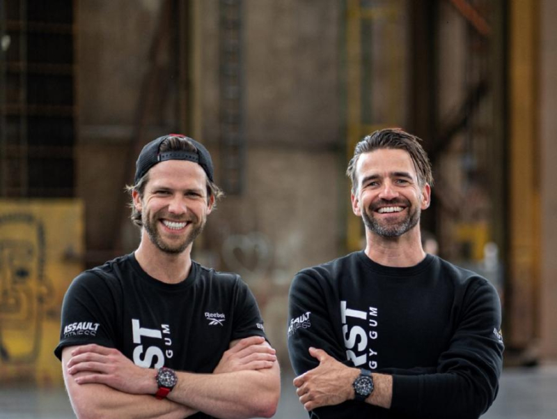 Thomas van der Vlugt gaat ondernemen en wordt zakenpartner van Mark Tuitert in First Energy Gum