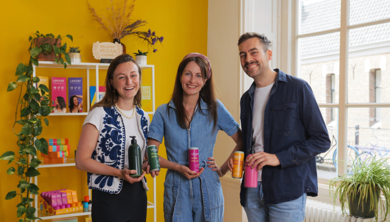 Utrechtse startup haalt €116k op met simpele oplossing voor badkamer afval.