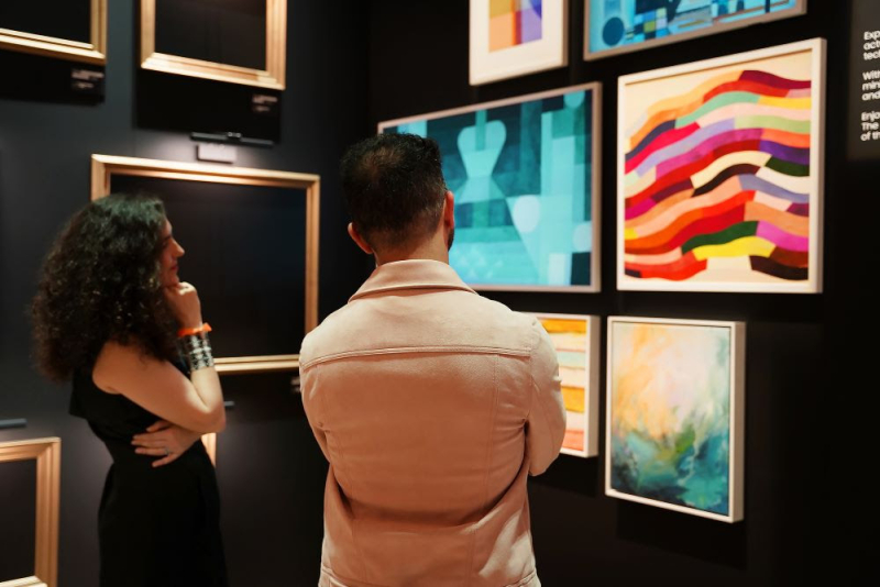 Bezoekers van Art Basel 2024 kunnen kunst nu ook op The Frame bewonderen
