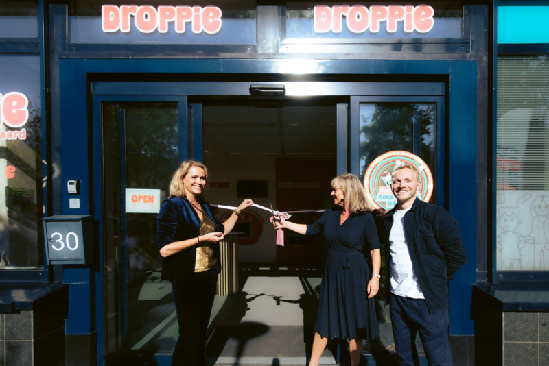 Droppie breidt uit met een vestiging in Rotterdam, en viert schone plastic stroom 