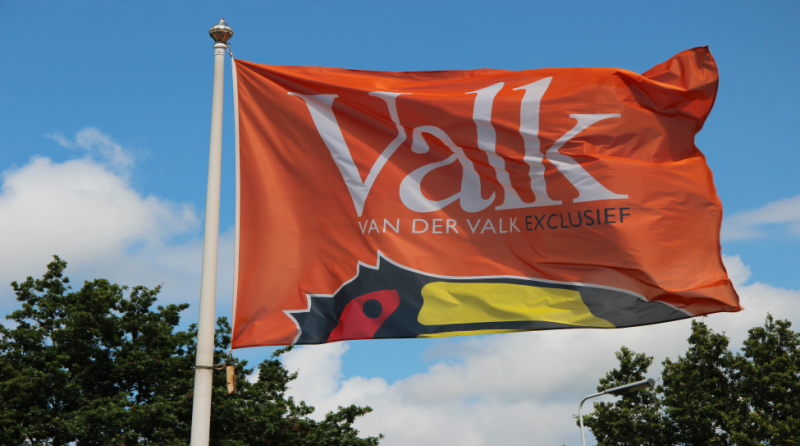 Van der Valk opent versmarkt