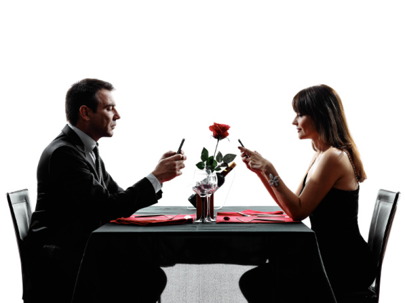 Tinder en Forbes werken aan exclusieve app voor zakelijk netwerken