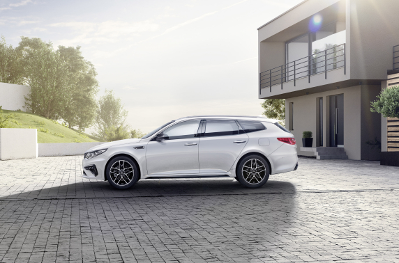 Nieuwe motoren en looks voor Kia Optima