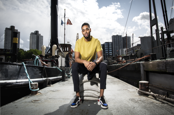 Je patta tussen de deur krijgen