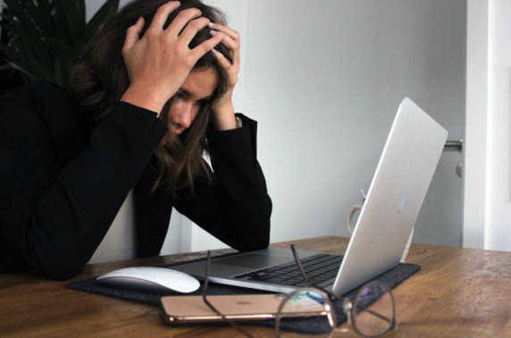 Helft HR-professionals: dit jaar hebben medewerkers vaker mentale klachten vanwege geldzorgen