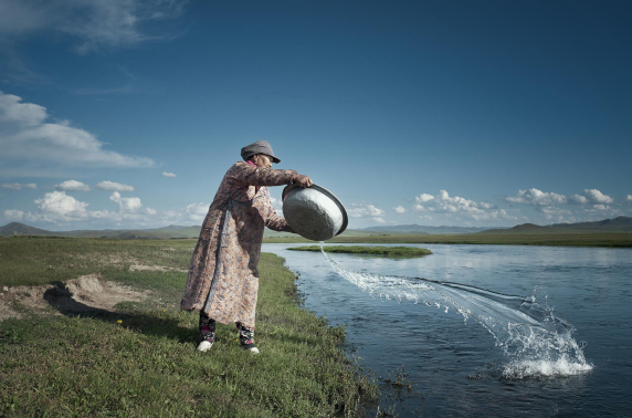 Yvonne Dudock & Nicole Franken – winnaars Gouden Freelancer Award 2024 – raken met hun boek Overleven een gevoelige snaar bij de lezer