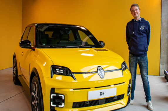 Max Veldhuis nieuwe PR Manager bij Renault Group Nederland