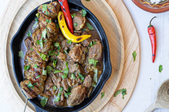 Familiebedrijf brengt Surinaamse smaken terug