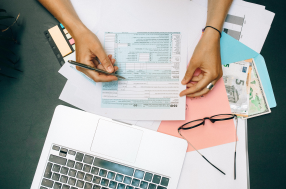 Deze 6 checks helpen je als jij belastingaangifte gaat doen