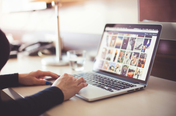 Innosend haalt €600.000 op om verzendingen voor webshops slimmer te maken