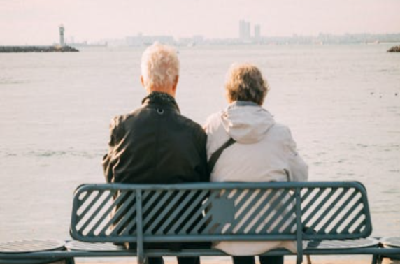 Vrouwen maken zich op voor pensioen-inhaalrace