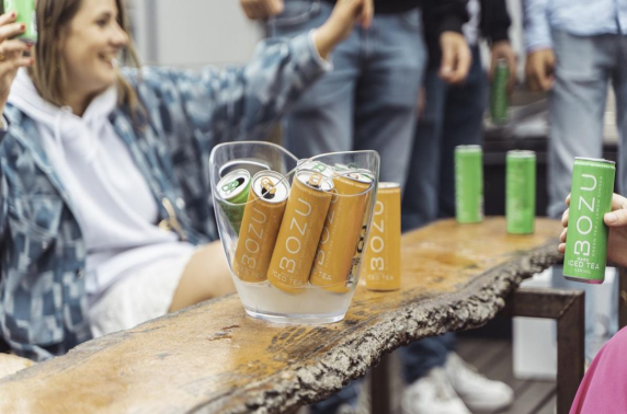 HARD ICED TEA: Ice tea met alcohol