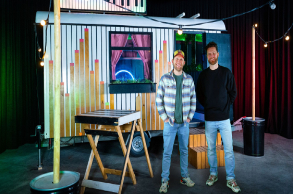 Camperbaas groeit met merkactivaties, eventcreatie en verbrede verhuurtak uit tot Firma WAUW.