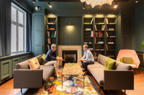 "mijn bedrijf gaat nooit meer terug naar een vijfdaagse werkweek op het hoofdkantoor"