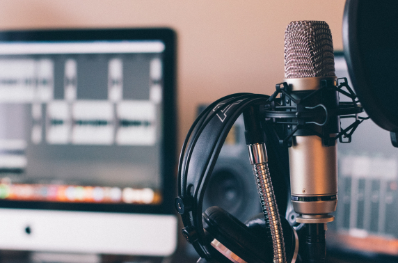 Populariteit podcasts blijft toenemen: bijna 7 miljoen luisteraars in Nederland