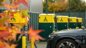 Prijsdoorbraak: LEAP24 maakt snelladen voor de prijs van thuisladen mogelijk