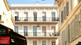 Waarom autoriteit niet te koop is in de digitale winkelstraat